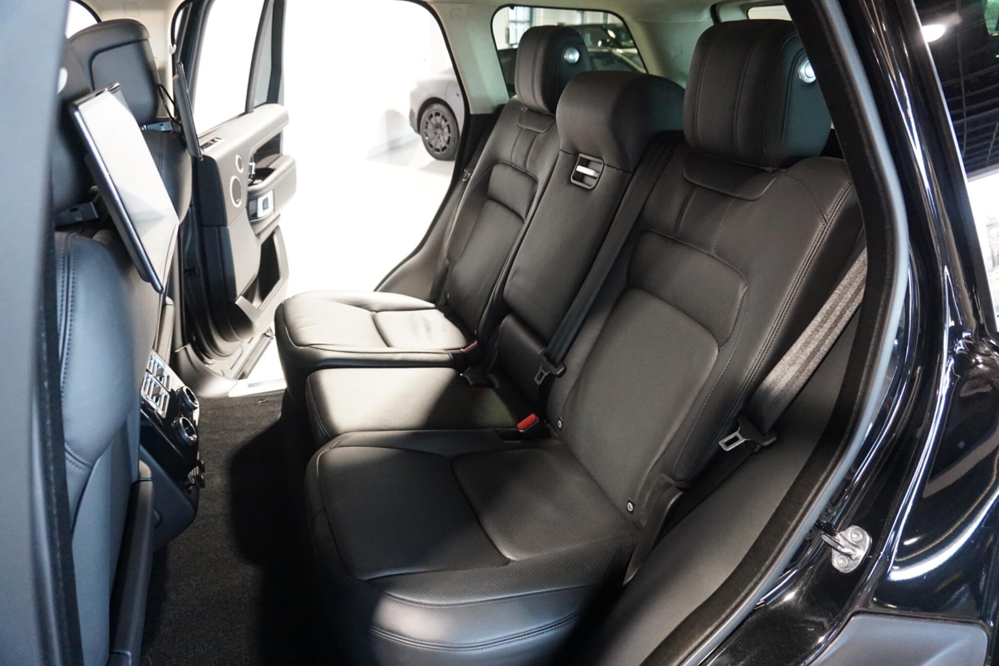 Land Rover Range Rover 2.0 P400e 13.1kWh Westminster Black SUV 5dr Petrol Plug-in Hybrid Auto 4WD Euro 6 (s/s) (404 ps)